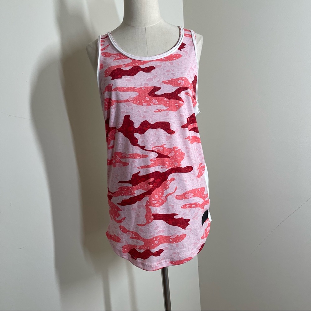 Celebry Tee’s Multicolor Reds White - SZ S - Abstract Print Relaxed Tank-NEW!